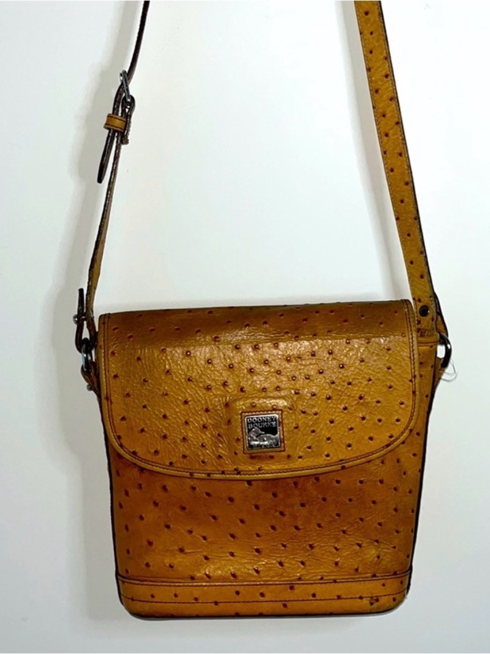 Vintage Dooney Bourke Tan Ostrich Large Flap Bag model- J907-T4